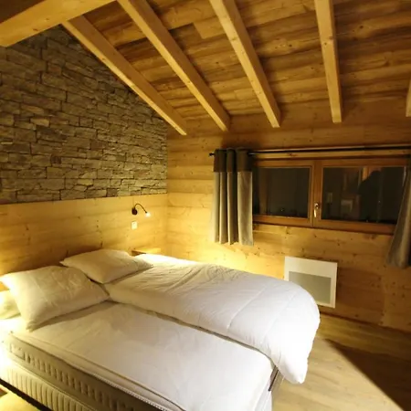 3 Biches Chalet *
